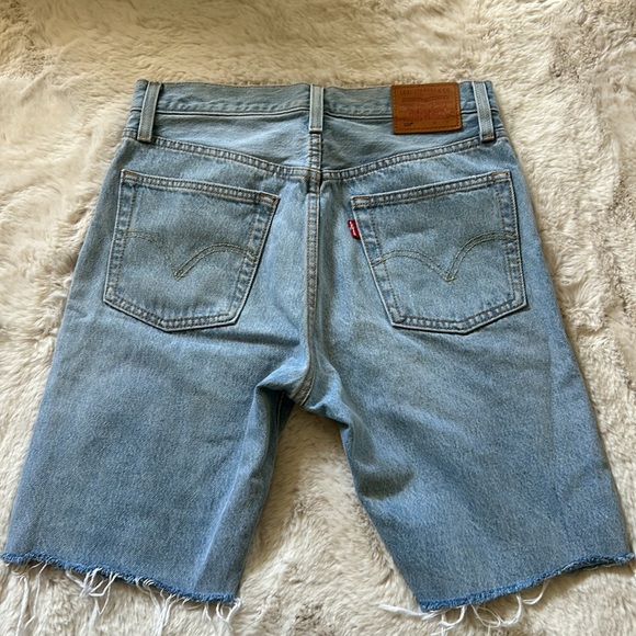 Levi’s jean shorts - Picture 2 of 8